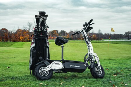 Monobuggy 1000W 2x wielaangedreven golfstep Direct Drive met toelating openbare weg.
