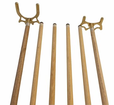 Biljartset - wandbeugel + 4 professionele biljartkeuen + 2 brugkeuen